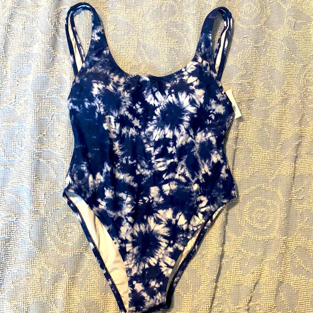 Gap swimsuit, NWT